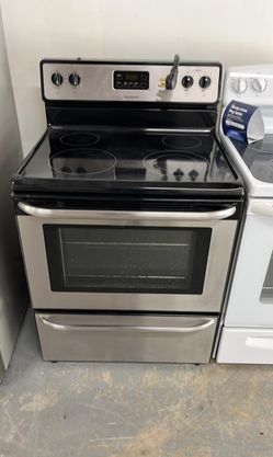 Frigidaire Electric Range – Stainless Glass-Top, Self Clean