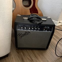 Fender Frontman 15G – 15 W Guitar Combo Amp (Excellent Condition)
