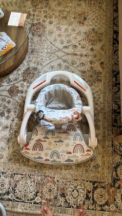 Baby sit up chair