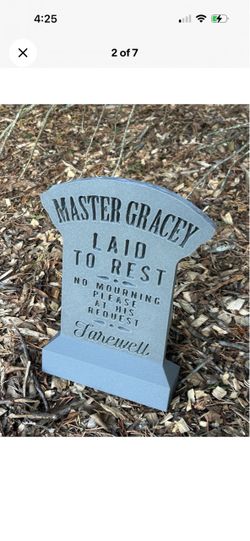 Disney Haunted Mansion Tombstone Master Gracey