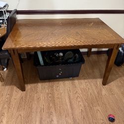 Dining Room Kitchen Table solid wood table, Comes with 4 Solid wood chairs with suede cushions