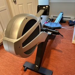 REDUCED!! Bodycraft VR 500 Rower