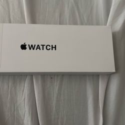 Apple Watch SE 3 40mm Starlight