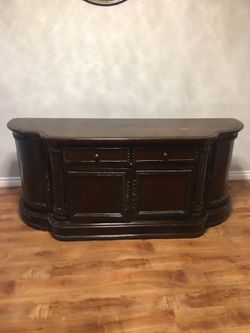 Dinning Console