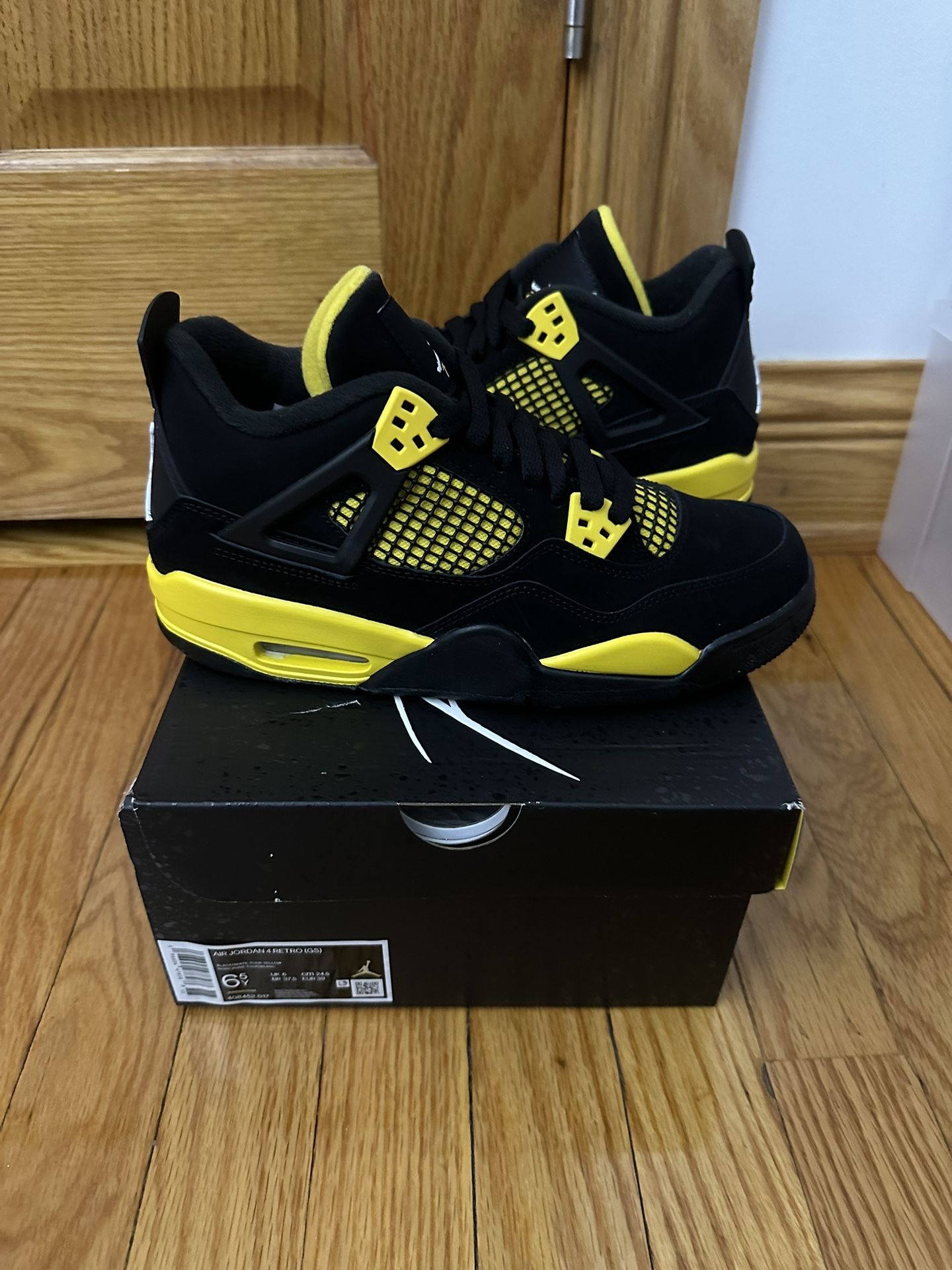 Jordan 4 Thunder Gs