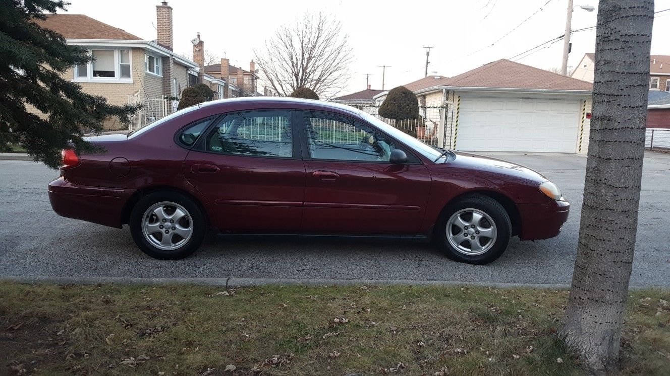 2006 Taurus clean daily driver