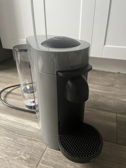 Nespresso Vertuo (brand New)