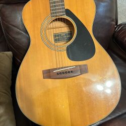 Yamaha Guitar.