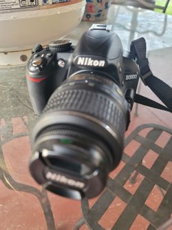NIKON D3100 DSLR BUNDLE