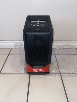 Milwaukee M18 Bluetooth Speaker
