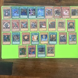 29 Yugioh Cards