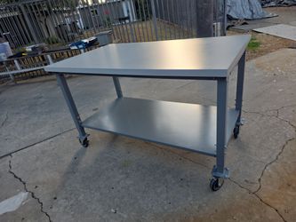 ULINE PACKING TABLE