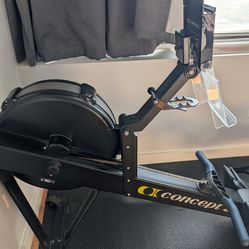 Concept2 RowErG with PM5 Monitor and Accessories - Low Mileage (36k Meters)
