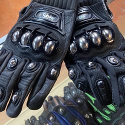 Motorcycle Gloves New Armor Touch Screen $35