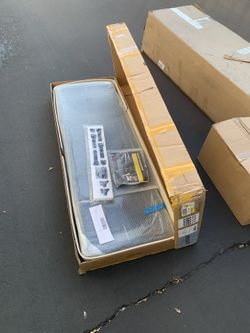 Hard tri-fold truck bed cover/ tonneau cover compatible with ford maverick 22-2026 