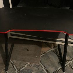 Gaming desk