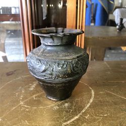 Iron Chinese Antique Vase 