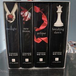 Twilight Book Saga 1-4 