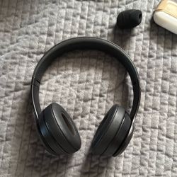 Beats Solo 3