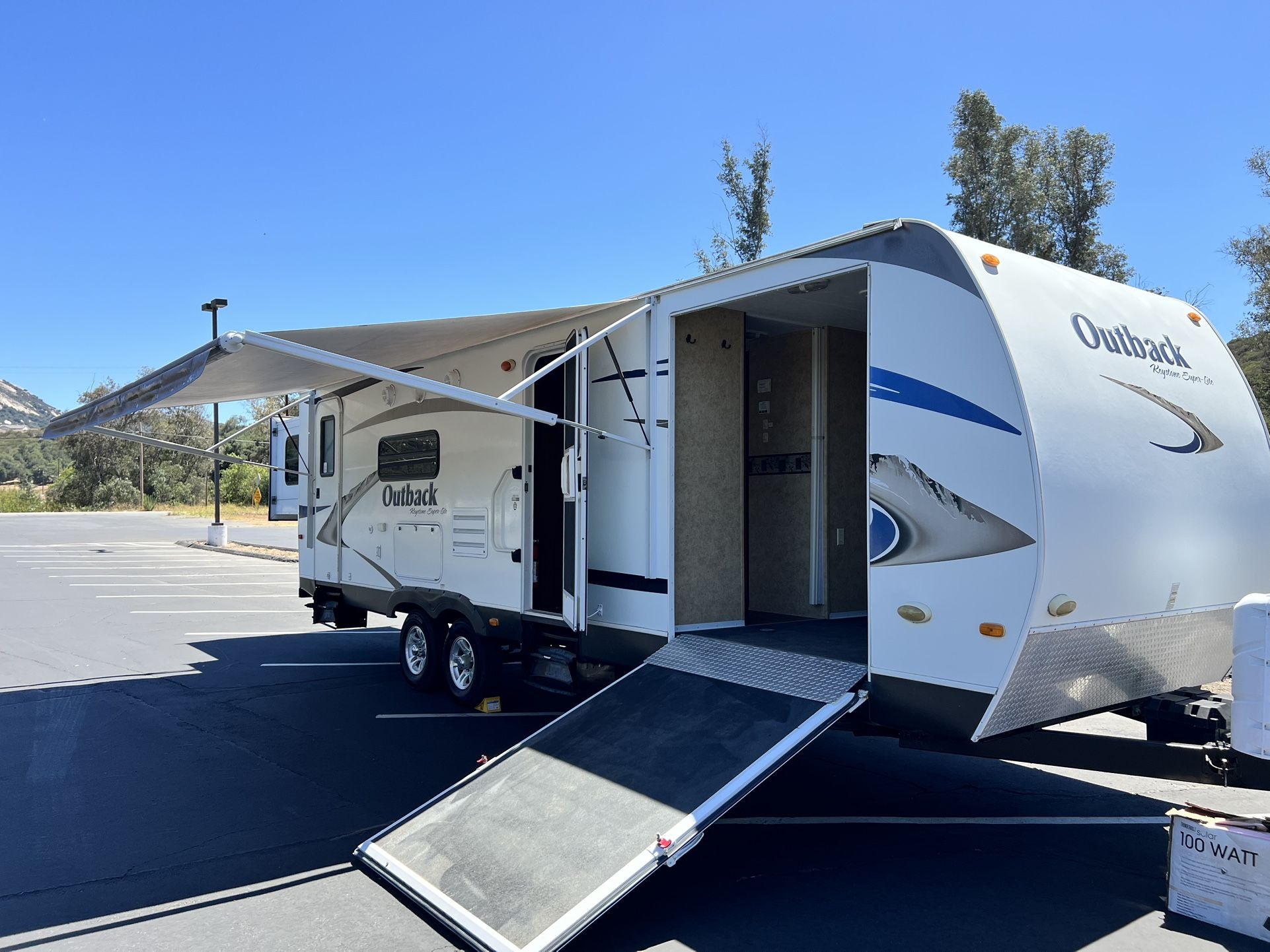 2011 Keystone Outback Super lite