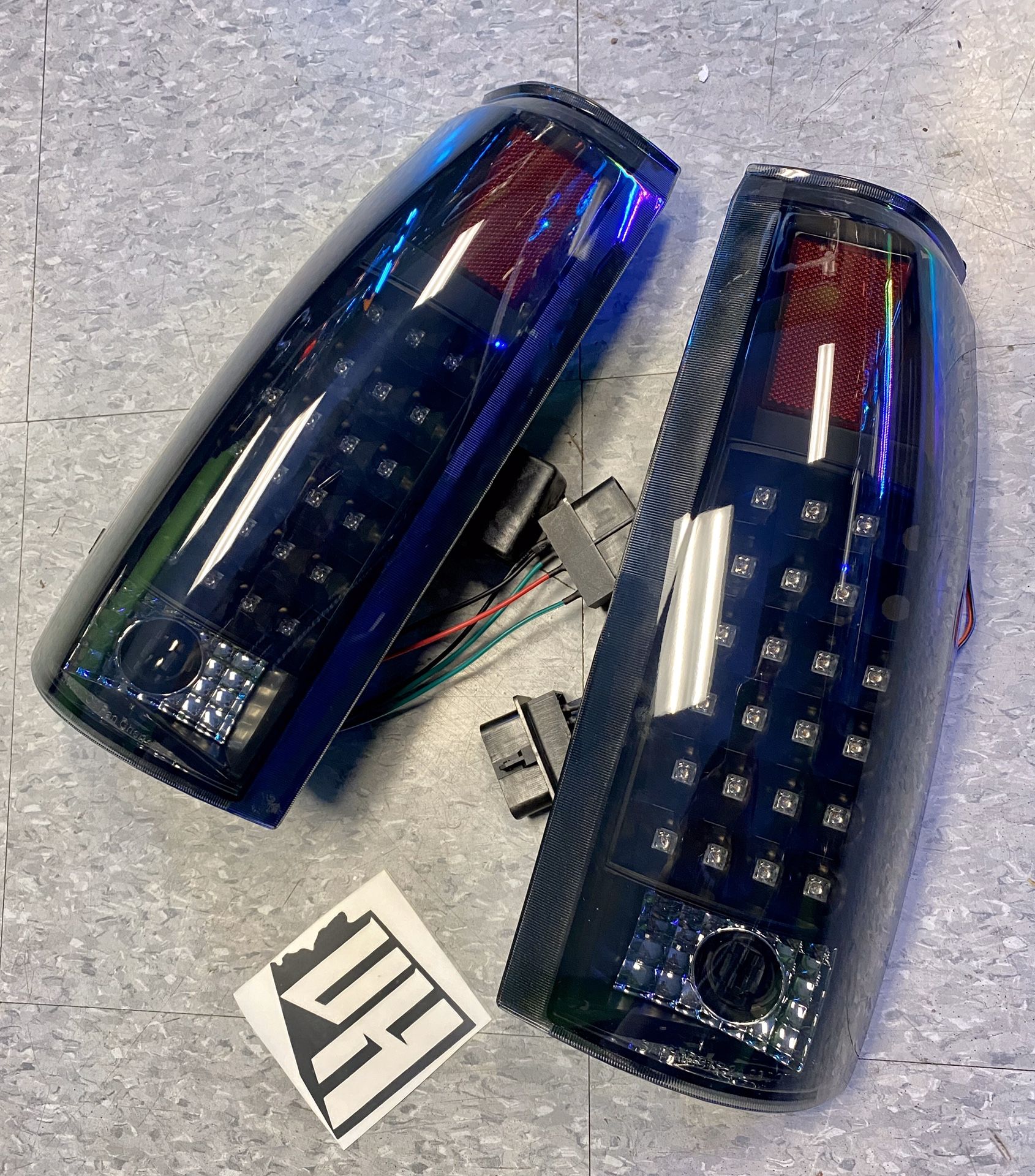 Chevy Blazer C1500 K1500 Suburban Silverado Tahoe GMC Yukon BLACK LED Tail Lights