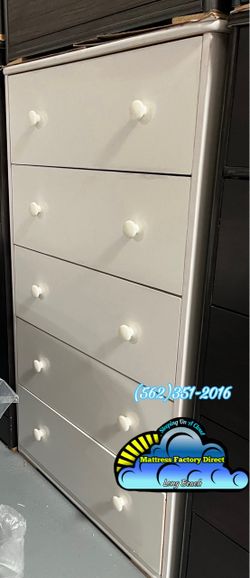 Tall Jumbo Chest 🚚