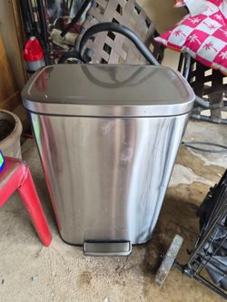 13 gallon trash can