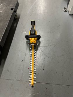 Dewalt hedge trimmer- cordless