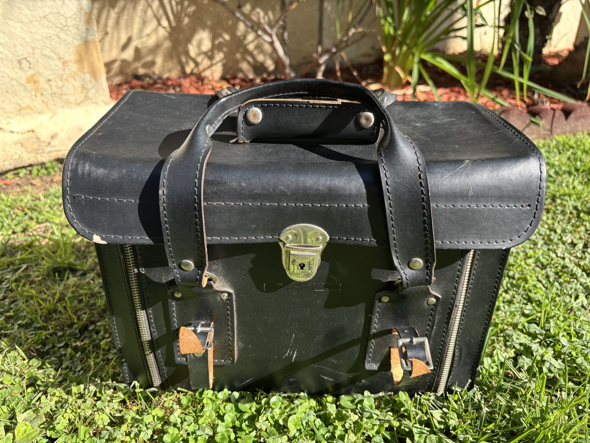 Vintage Vernon Pro-1300 Camera Case