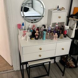 Vanity With Chair