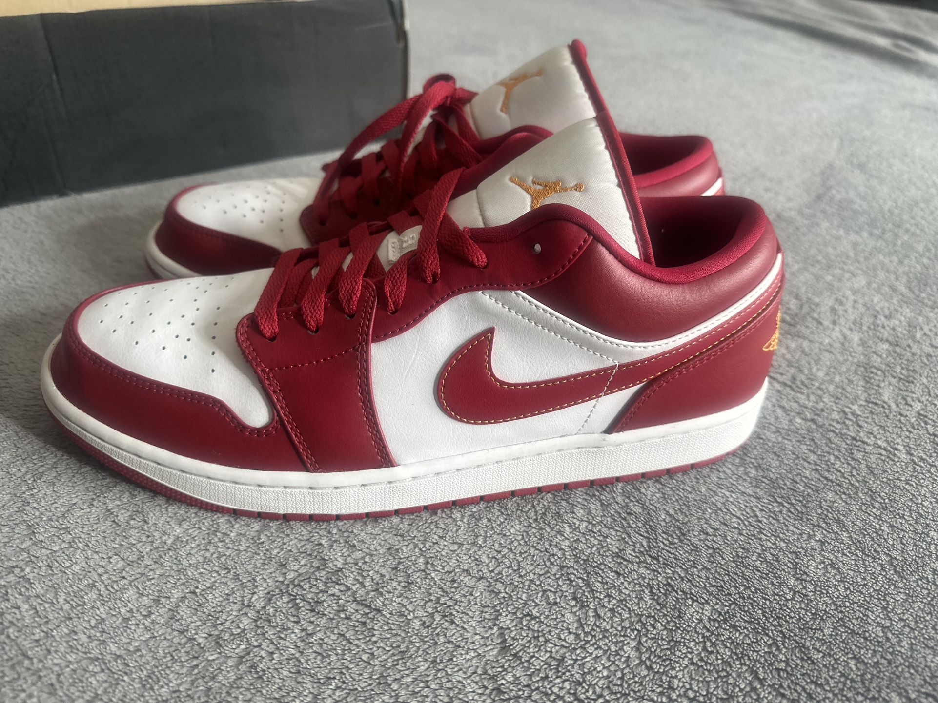 Air Jordan Low