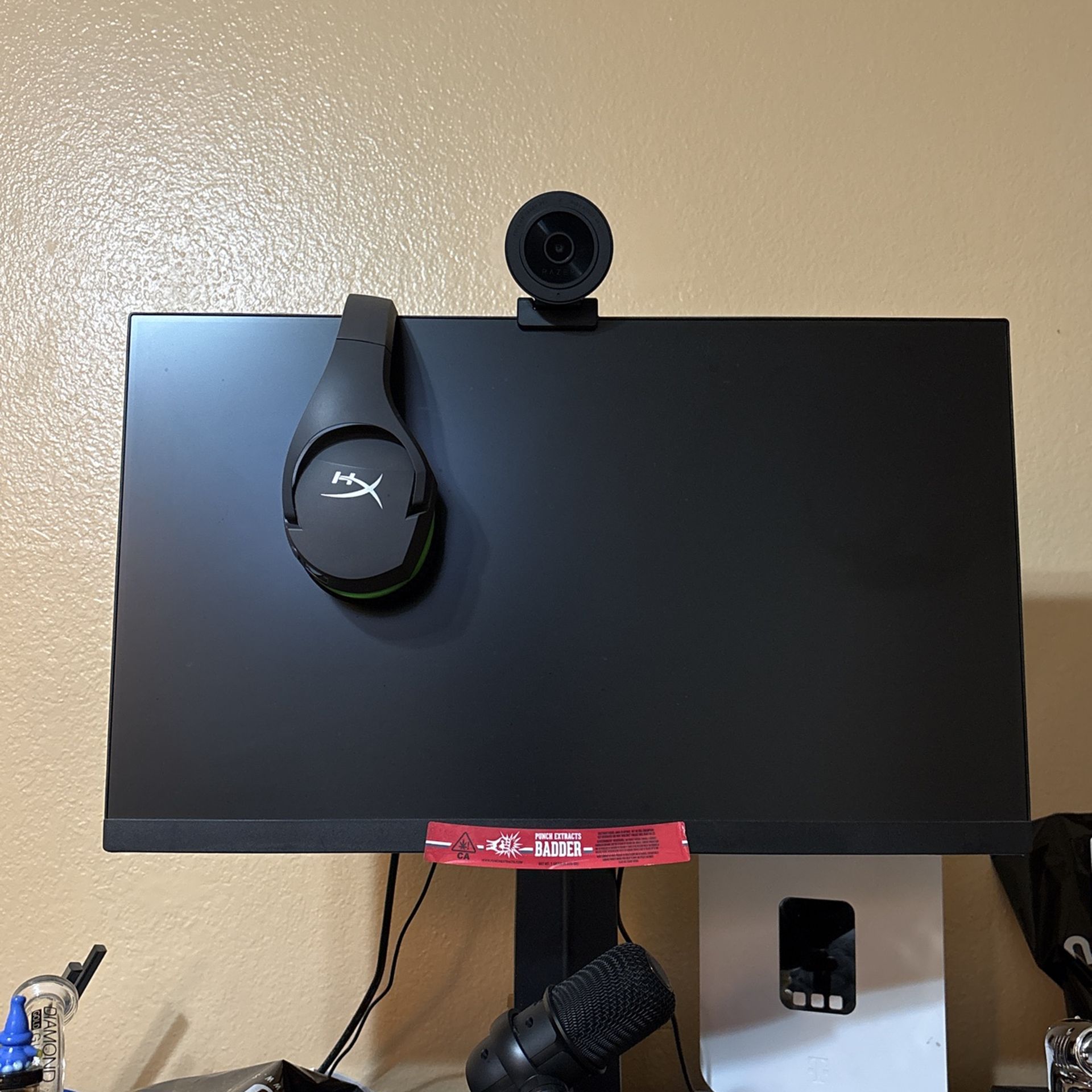 gaming monitor