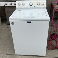 Selling Washer Maytag 