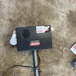 Genie 7055 garage door opener battery backup 2 remotes, external keypad