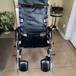 wheelchair reclining heavy duty  Medline 22”