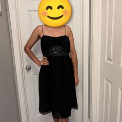 Vestido negro corto talla  14