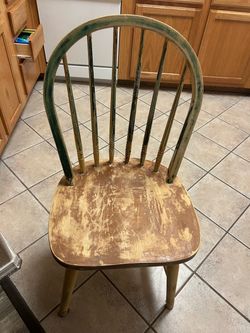 2 Vintage Wood Windsor Spindle Back Chairs