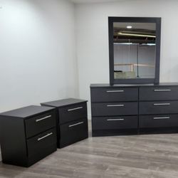 Black Dresser, Mirror And 2 Nightstands - Cómoda, Espejo Y 2 Mesitas De Noche Negro ( Delivery Avaliable)