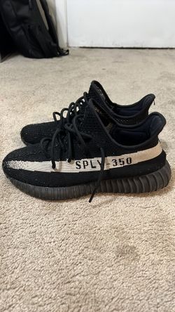 Yeezy 350 V2