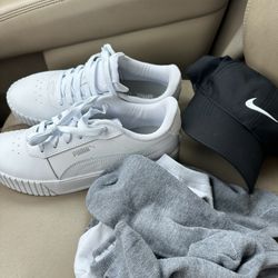 Plumas, Nike Hat And Socks