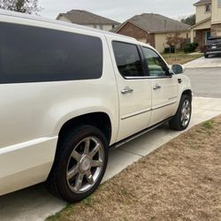 2011 Cadillac Escalade EXT