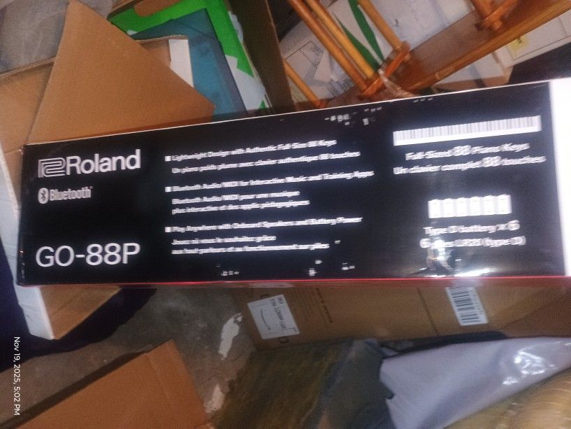 Roland Keyboard Electronic