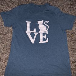 🐈‍⬛. . . . .  Cat 💜 Shirt