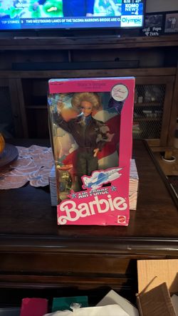 NRFB 1991 LE Barbie  USAF Doll NRFB