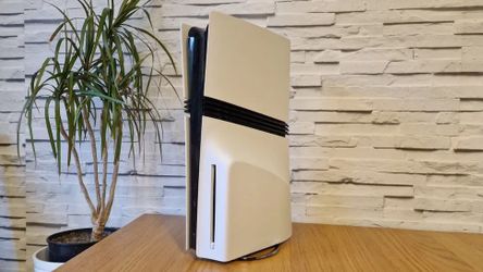 Sony PlayStation 5 Pro 2TB  w/Disc Drive
