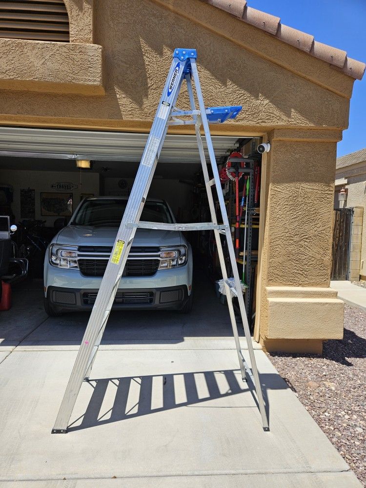 WERNER 8 FOOT ALUMINUM LADDER