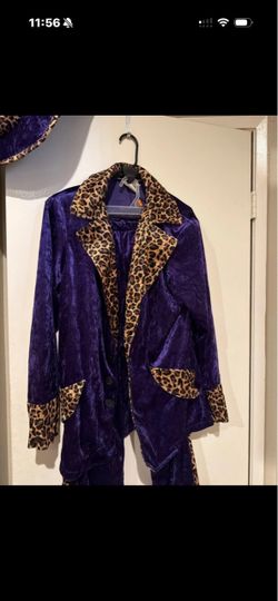 Costume for men
