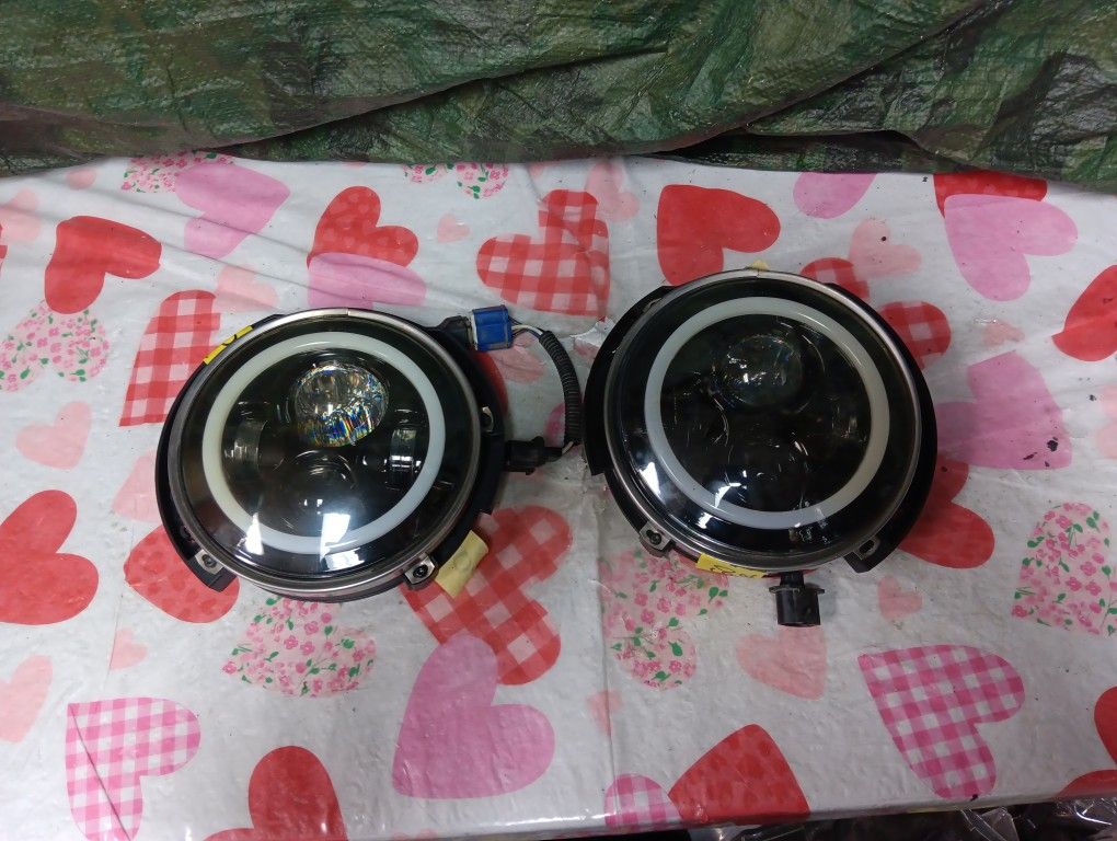 2007-17 Jeep Wrangler L&R Headlight