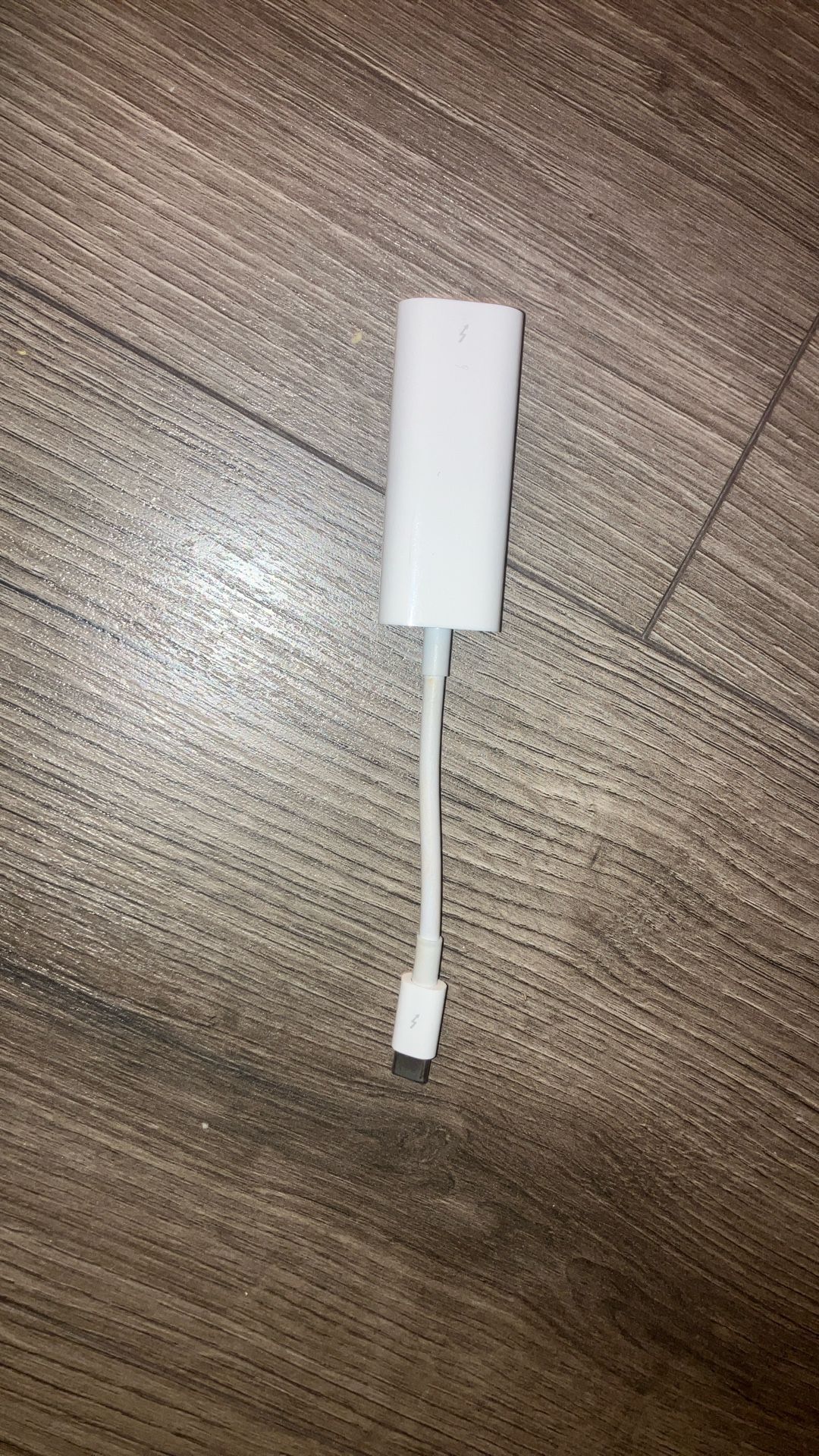 Apple Thunderbold 3 (USB-C) to Thunderbolt 2 Adapter