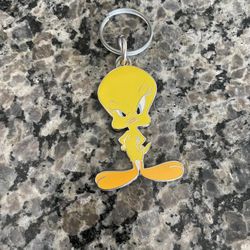 2003 Plasticolor Tweety Enamel Key Chain